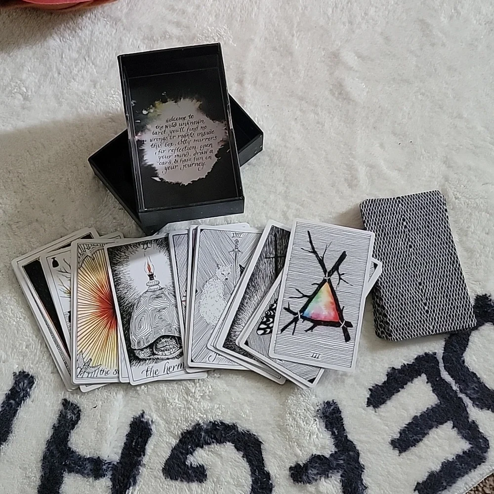 The Wild Unknown Tarot Deck - Picture 5 of 8